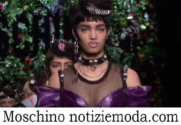 Sfilata Moschino Donna Primavera Estate 2018