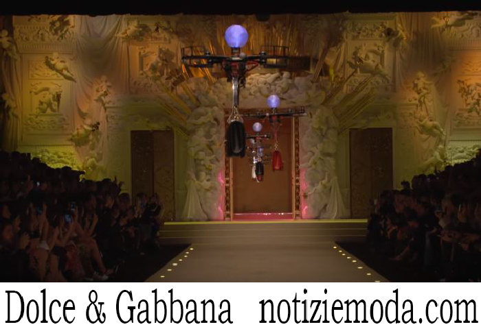 Sfilata Dolce Gabbana Donna Autunno Inverno 2018 2019