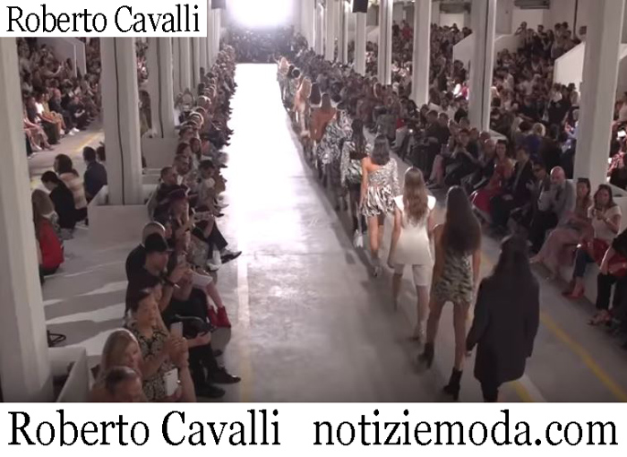 Sfilata Roberto Cavalli 2019 Moda Donna