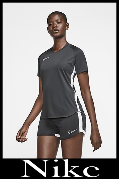 Nuovi arrivi t shirts Nike 2021 abbigliamento donna 21